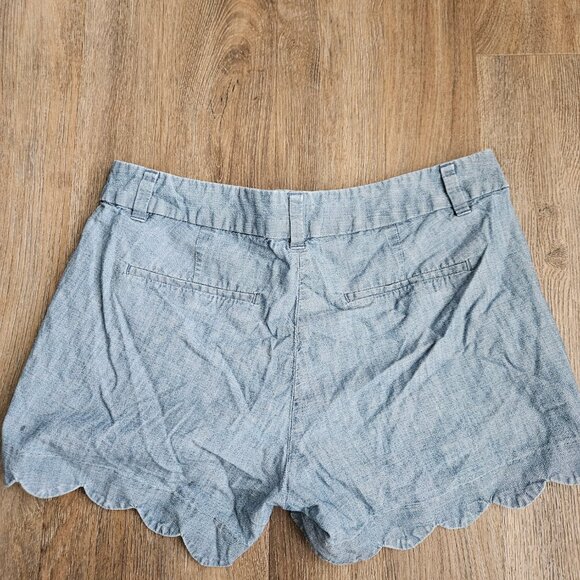 J.Crew lightweight denim shorts with scalloped edges - Picture 4 of 4